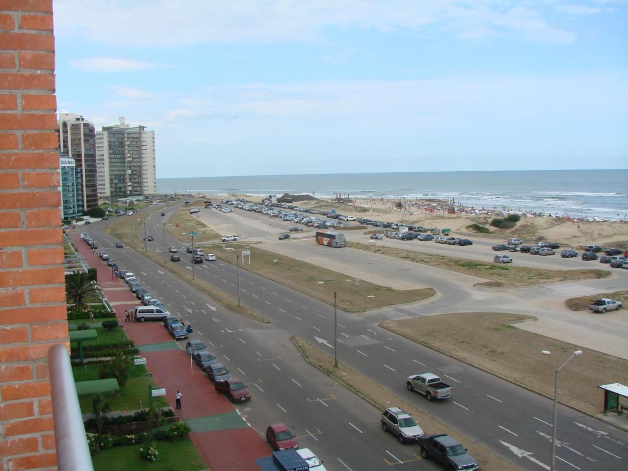 Depto Frente Al Mar - Punta Del Este - Uruguay Exterior photo